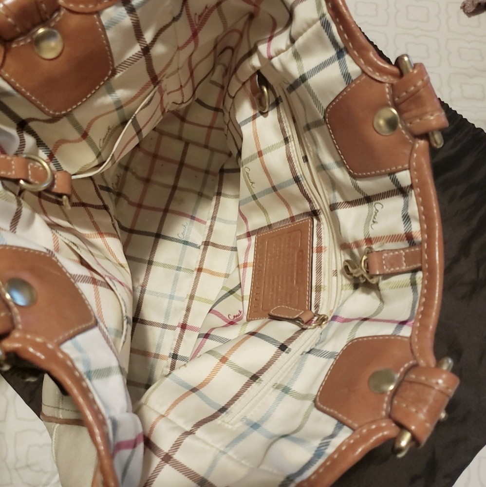 Authentic Coach purse - Picture 7 of 7